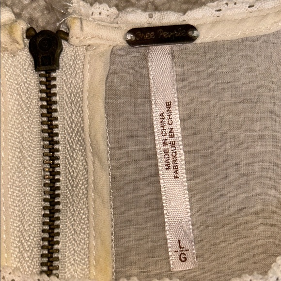 Free People Cream Lace Blouse size LARGE - Picture 2 of 4